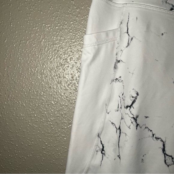 NWT BuffBunny Limitless Legging White Marble Sz. XL - Picture 6 of 14